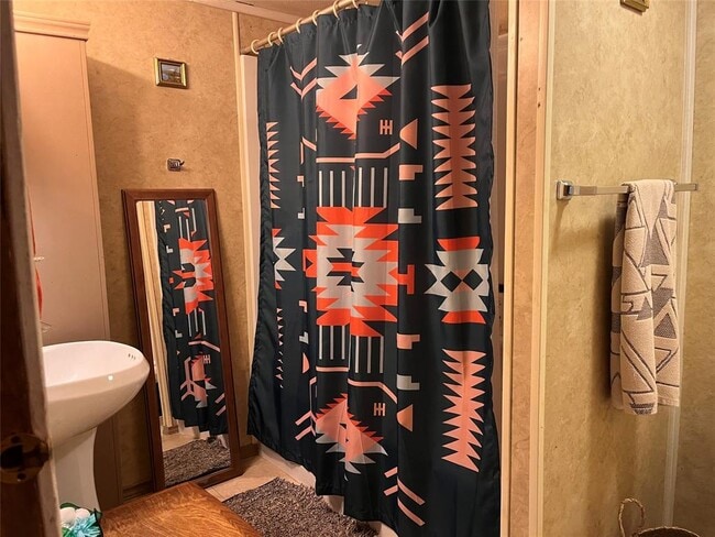 Building Photo - 2749 N Main St