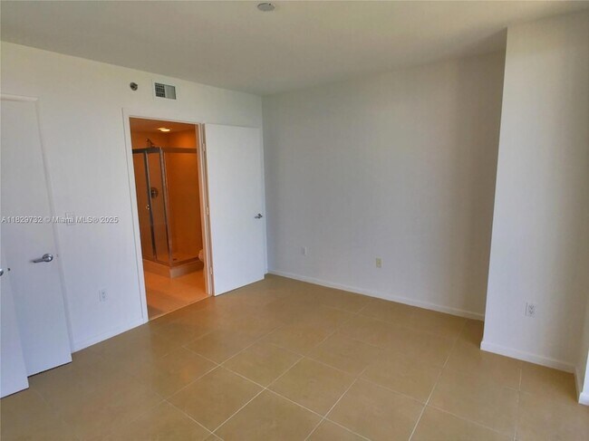 Building Photo - 50 Biscayne Blvd