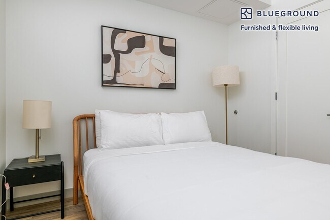 Building Photo - 89 E Dedham St