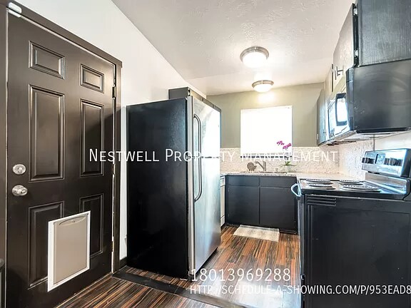 Building Photo - 8095 Twain Cir