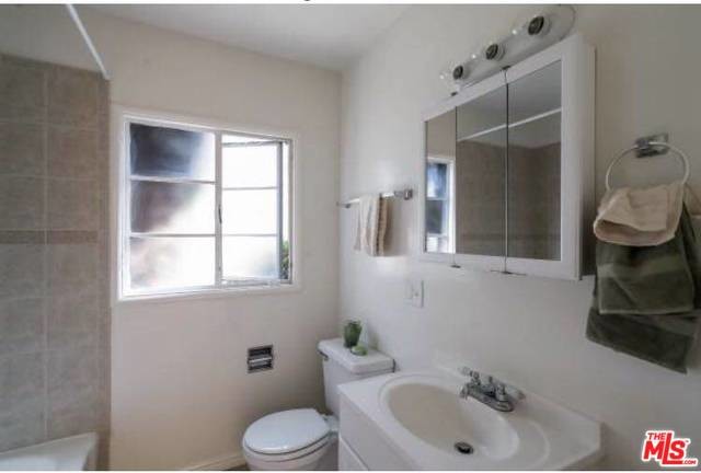 Building Photo - 235 E California Blvd