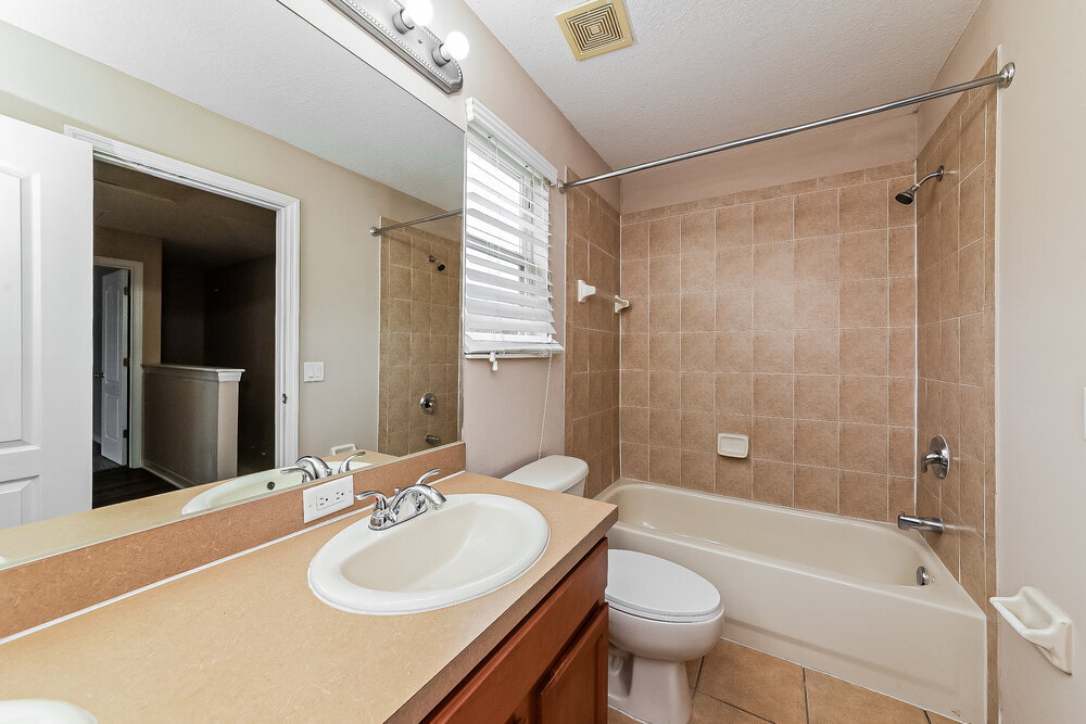 Building Photo - 6305 36th Ct E