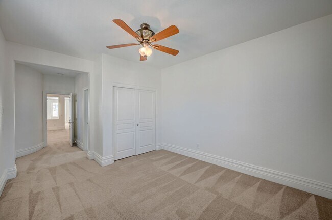 Building Photo - Stunning Rhodes Ranch Four Bedroom