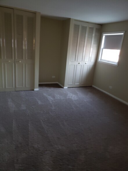 Building Photo - 2146 Rugen Rd