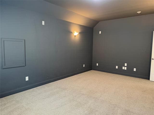 Building Photo - 2417 Kingsgate Dr