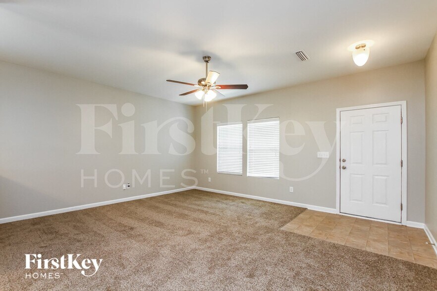 Building Photo - 504 Landis Oak Way