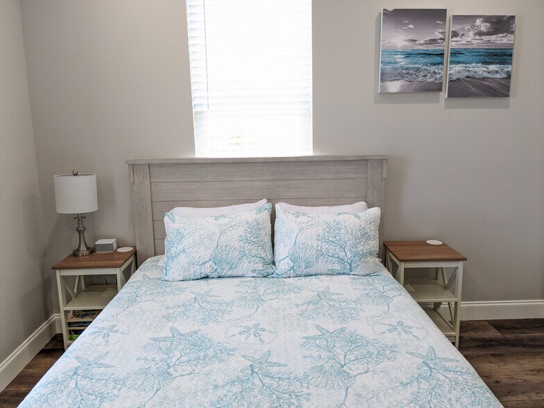 Building Photo - 301 Coral Gables St