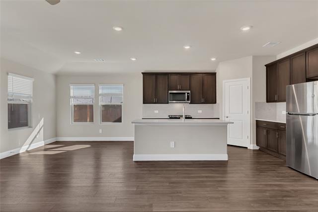 Building Photo - 2336 Bellatrix Dr