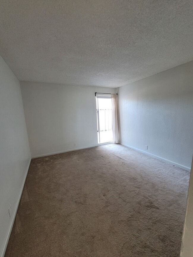 Building Photo - 1591 Ellis St