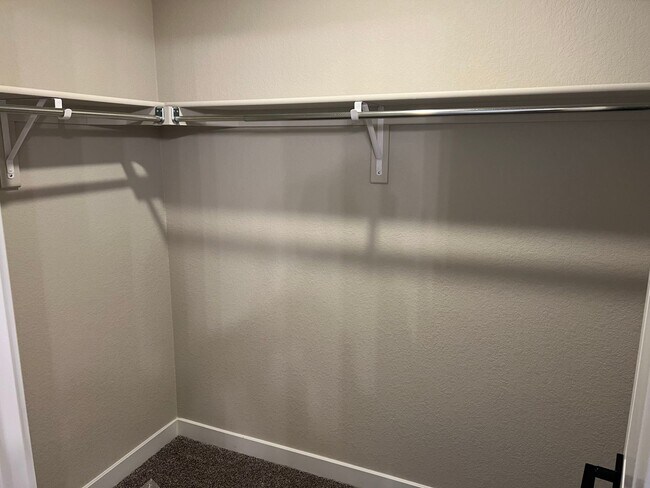 Building Photo - Beautiful New Home in Pueblo West