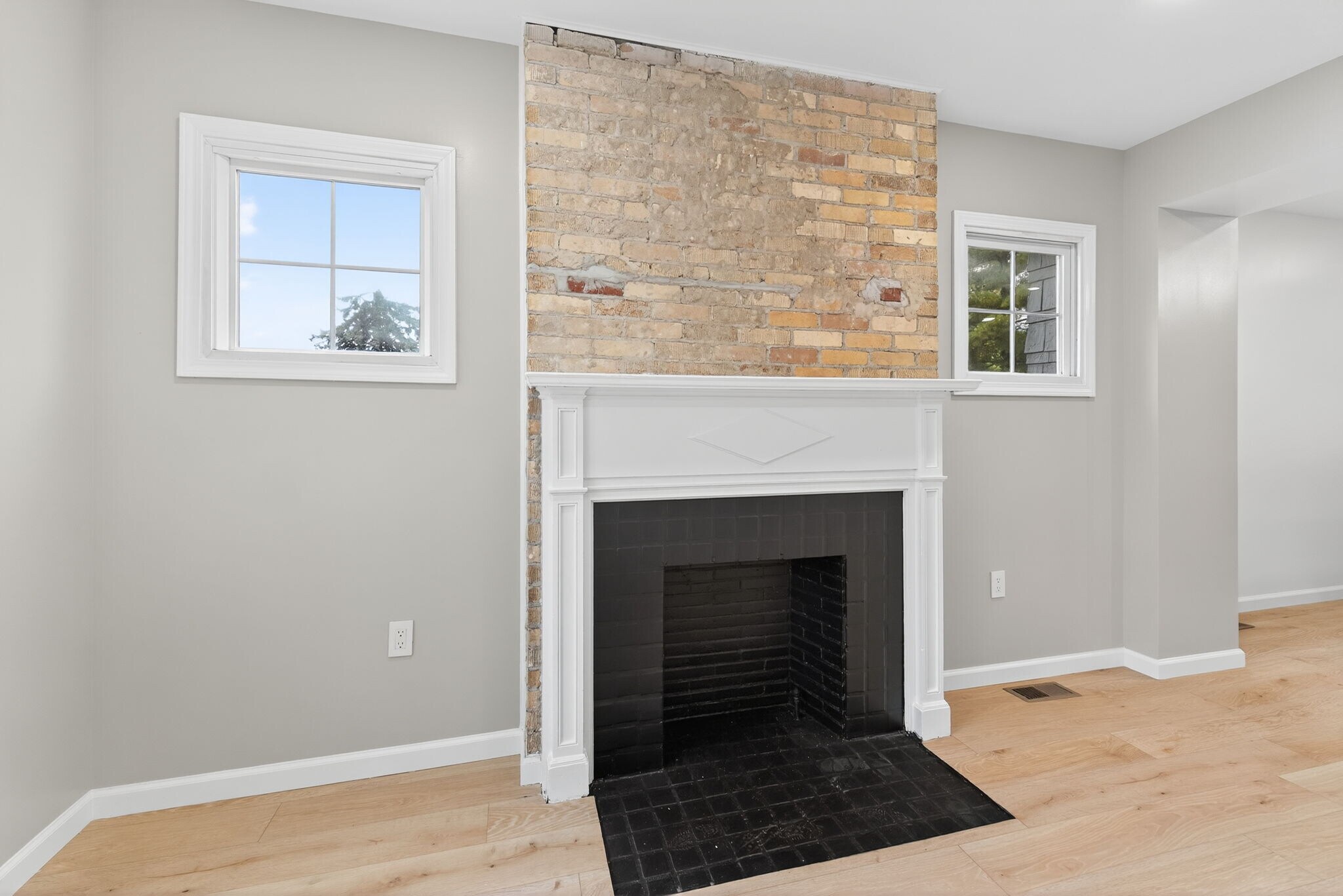 Building Photo - 1123-1125 S Ohio Ave