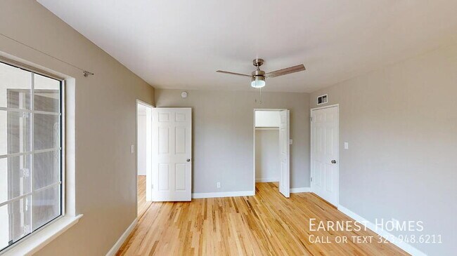 Building Photo - 7345 Matilija Ave