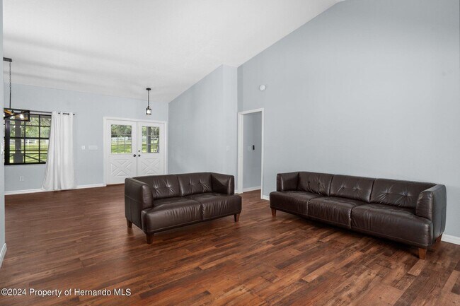 Building Photo - 7001 Griffin Rd