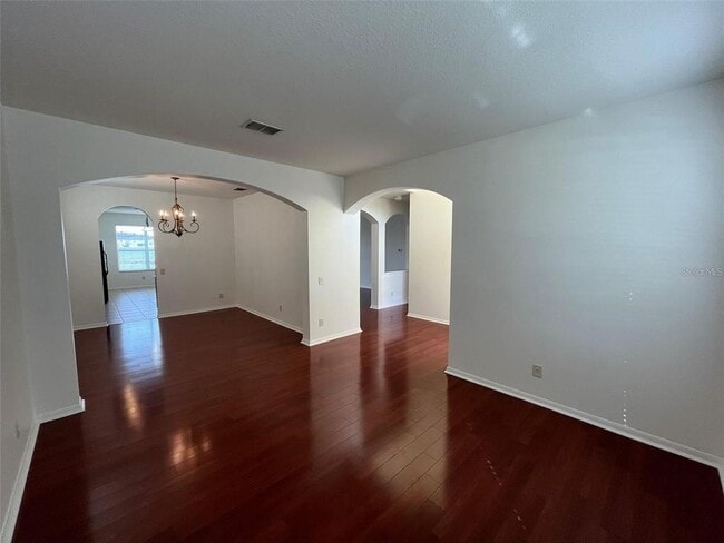 Building Photo - 10757 Pictorial Park Dr