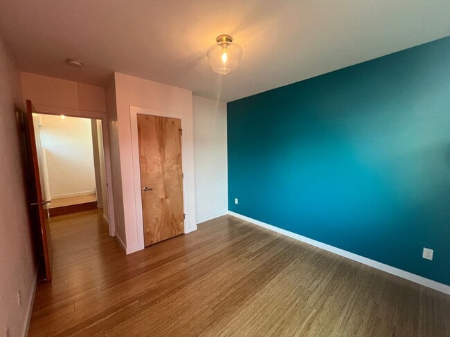 Building Photo - Beautiful Modern House near Columbia City in Seattle