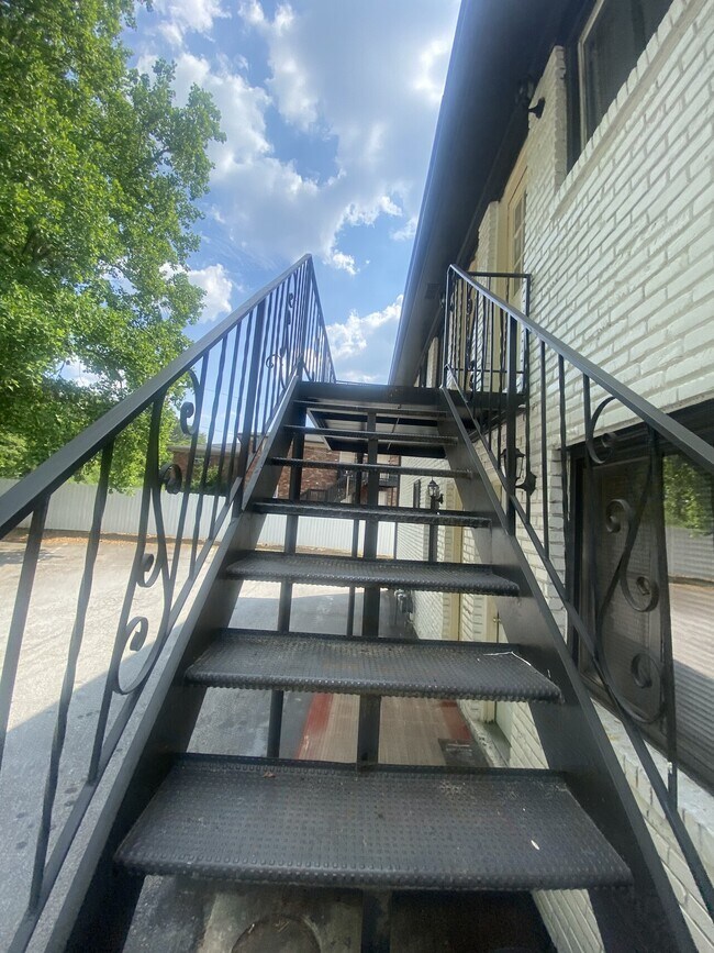 Building Photo - BOLDEN SPRINGS APARTMENTS