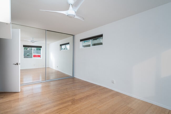 Building Photo - Beautiful Del Mar Condo  Beach Living in D...