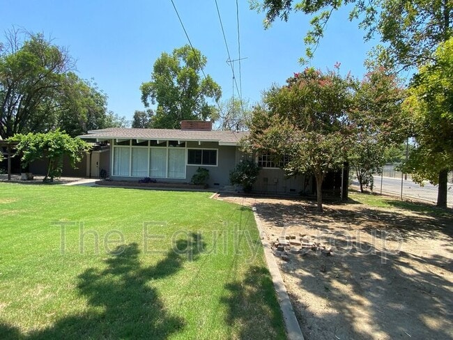 Building Photo - 1434 W Feemster Ave