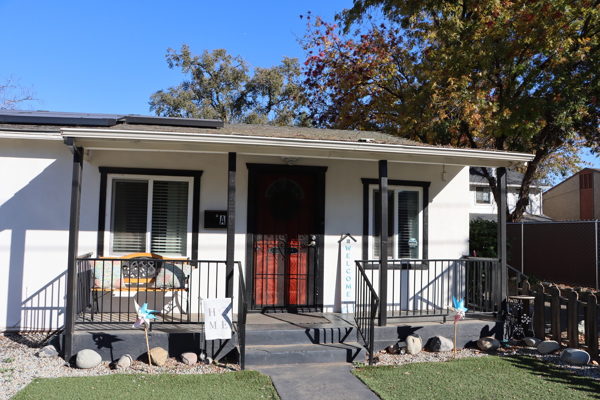 Building Photo - 1274 N Cedar St