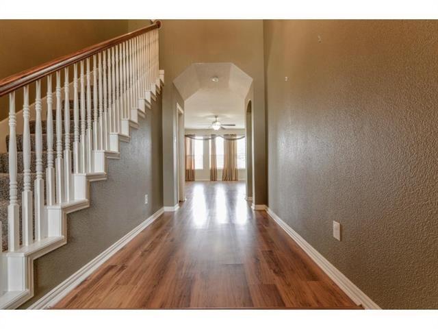 Building Photo - 8316 Fountain Springs Dr