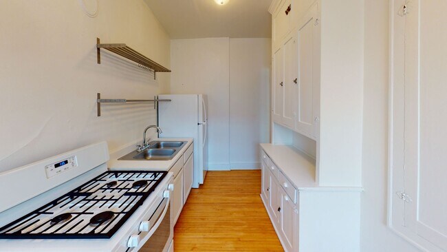 Interior Photo - LorWest Flats