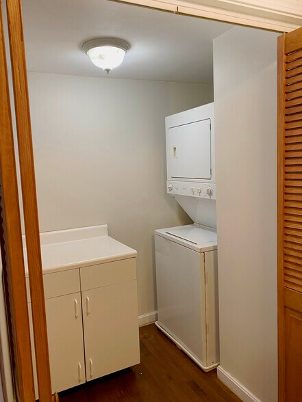 Laundry - 40 Clark St