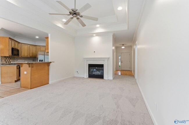 Building Photo - 146 Paul Revere Dr