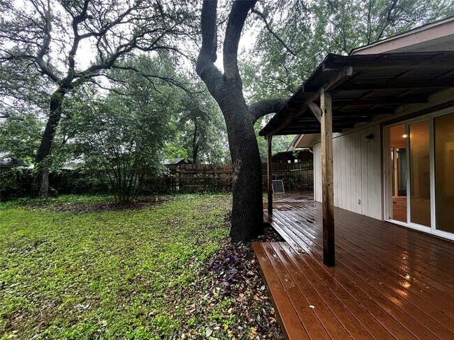 Building Photo - 5101 Meadow Creek Cove