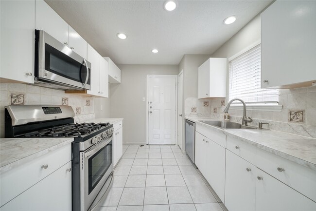 Building Photo - 4439 Morris Dr