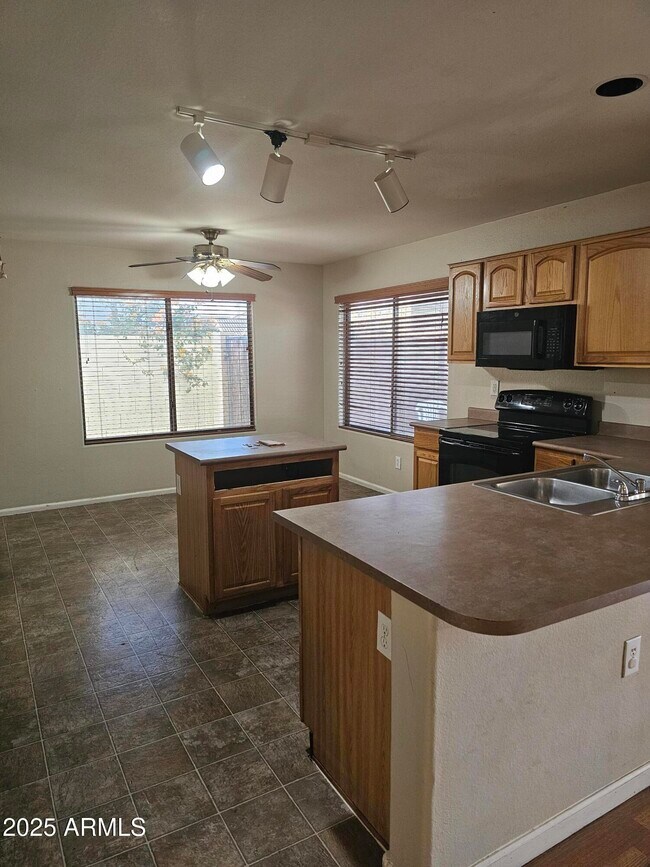 Building Photo - 16564 W Melvin St