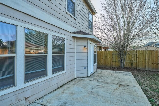 Building Photo - 3022 Swift Brook Glen Way