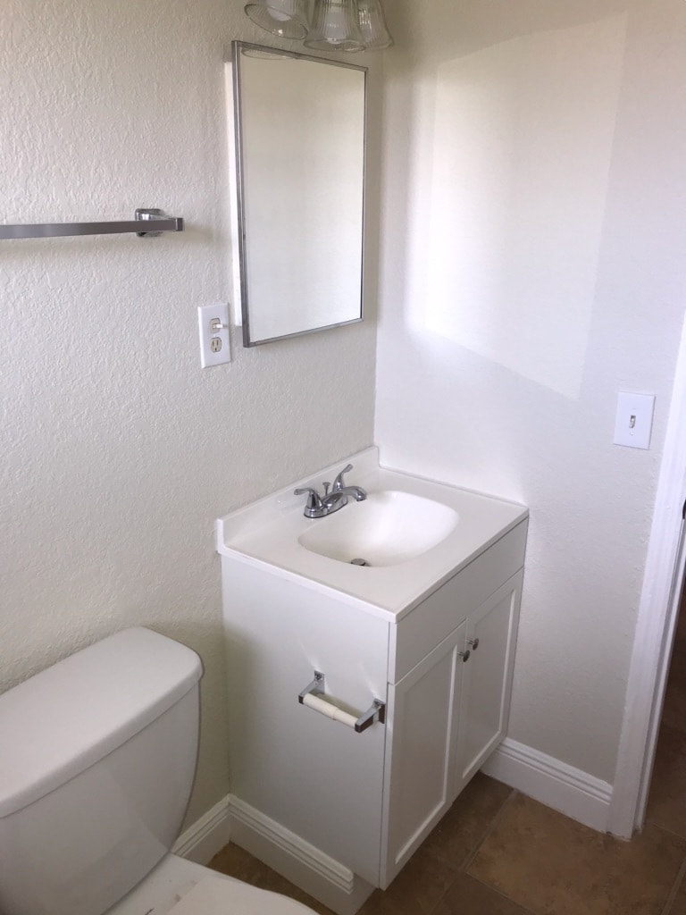 Bathroom sink - 4458 County Road 472