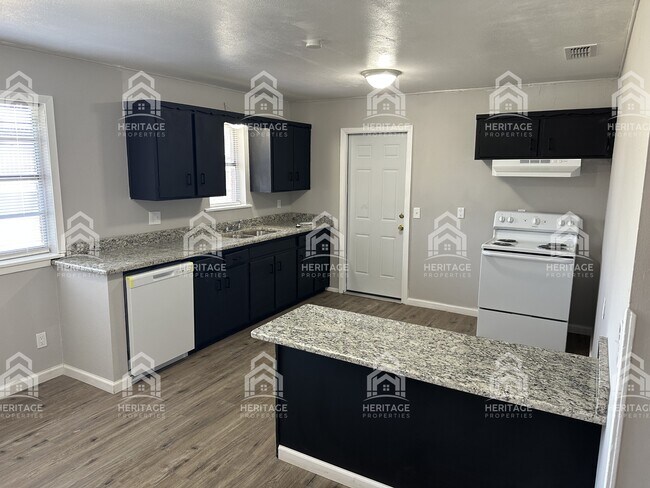 Building Photo - 4730 Eden Ln