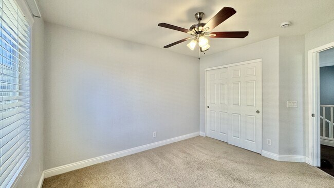 Building Photo - 5033 W Moberly Ave