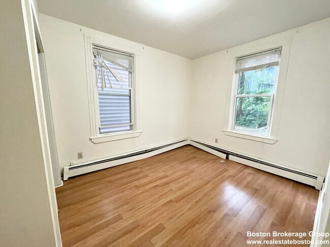 Building Photo - 1574 Tremont St