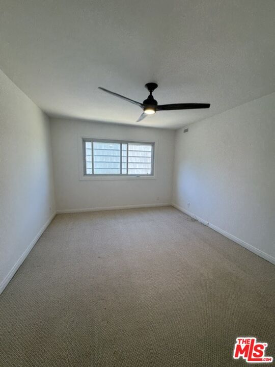 Building Photo - 8710 Delgany Ave