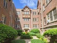 Building Photo - 1452 Oak Ave