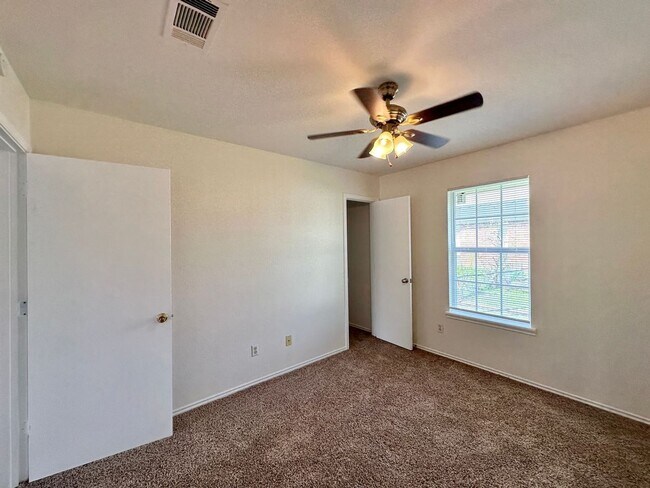 Building Photo - AVAILABLE NOW; APPLY AT OUR WEBSITE TODAY!!