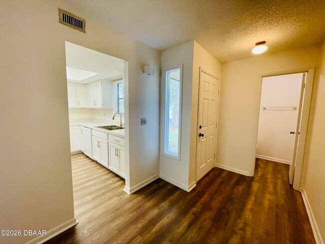 Building Photo - 112 Tomoka Meadows Blvd