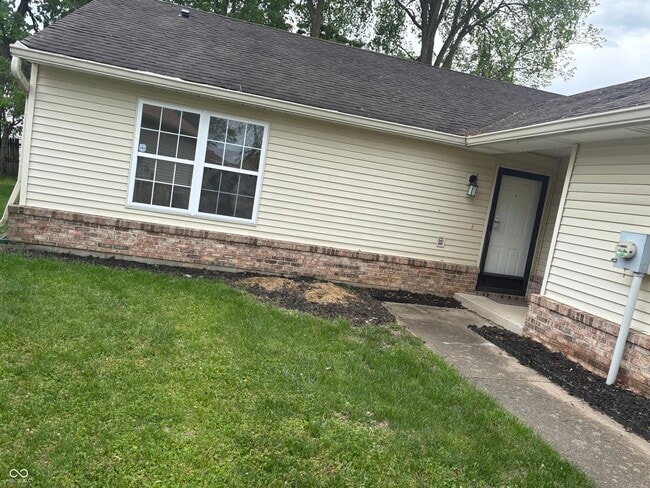 Building Photo - 7621 Orchard Village Dr