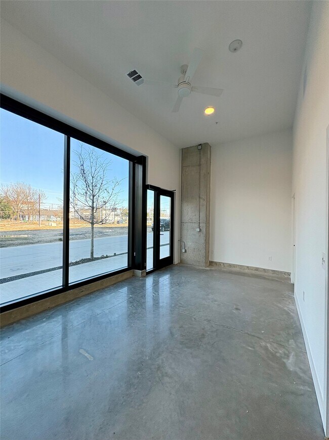 Building Photo - 2623 Keene St