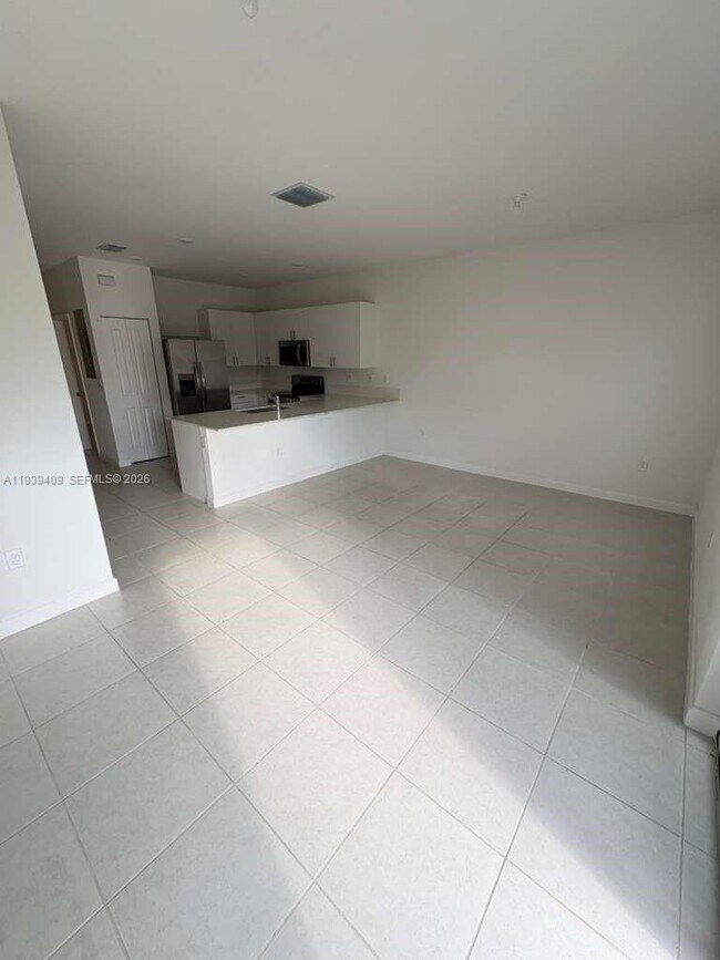 Building Photo - 29240 SW 163rd Ct