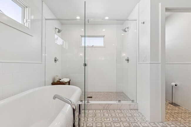 Building Photo - 760 Zinfandel Ln