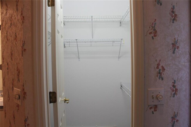 Building Photo - 2228 Lake Holloway Blvd