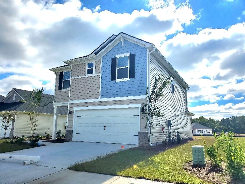 Building Photo - 1542 Regal Fern Wy