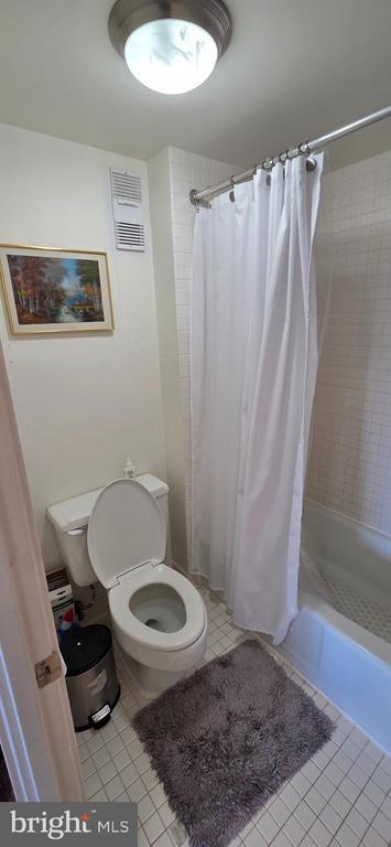 Building Photo - 3709 S George Mason Dr