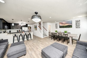 Building Photo - 11754 Green Coral Drive