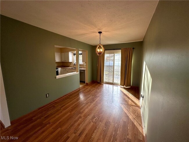 Building Photo - 6192 Jaycox Rd