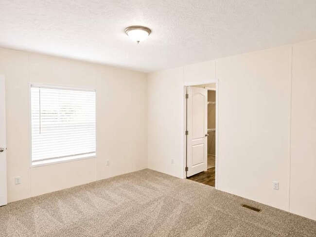 Building Photo - 153 Goodlett Dr