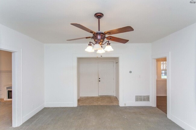 Building Photo - 1710 Pearl Ave